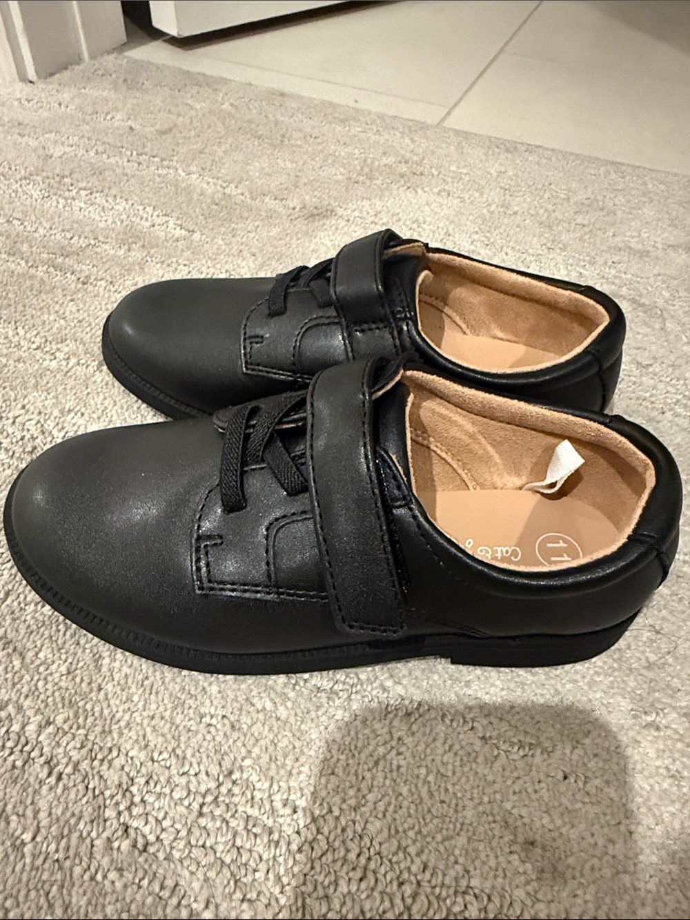 Cat & Jack Little Kids Black Dress Shoes with Hook-and-Loop Strap